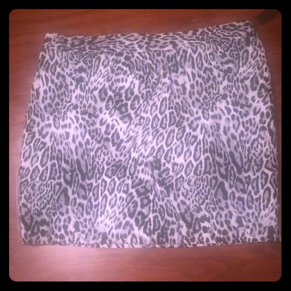 Worthington Dresses & Skirts - Worthigton Plus Size Gray/Black cheetah mini skirt